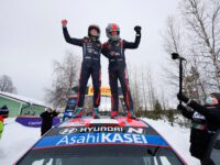 Vítězové Ott Tänak, Martin Järveoja, EST, Hyundai i20 Coupe WRC, Arctic Rally Finsko 2021 (foto: Media Hyundai Motorsport)