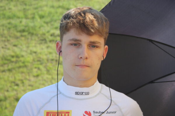 Roman Staněk, CZE, Hitech – celkově desátý v F3-Asia 2021