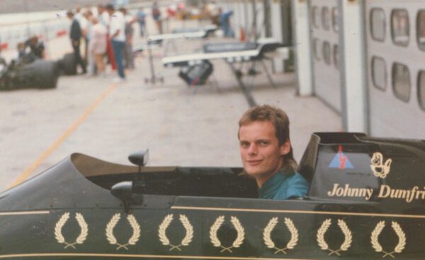 Autor v kokpitu Dumfriesova Lotusu Renault – Hockenheim 1986