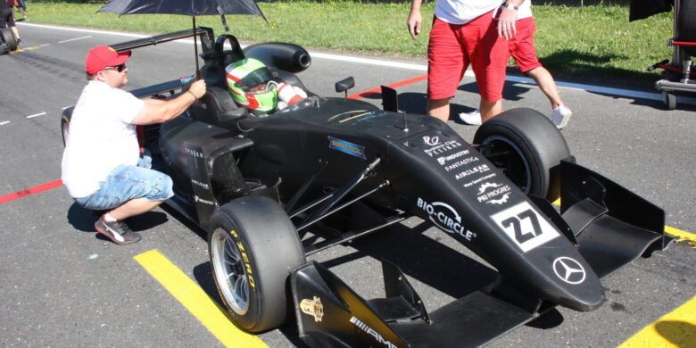Král Salzburgringu – #27 Vladimir Netušil, CZE, Effecive Racing, Dallara Mercedes, F3 (foto: Roman Klemm)