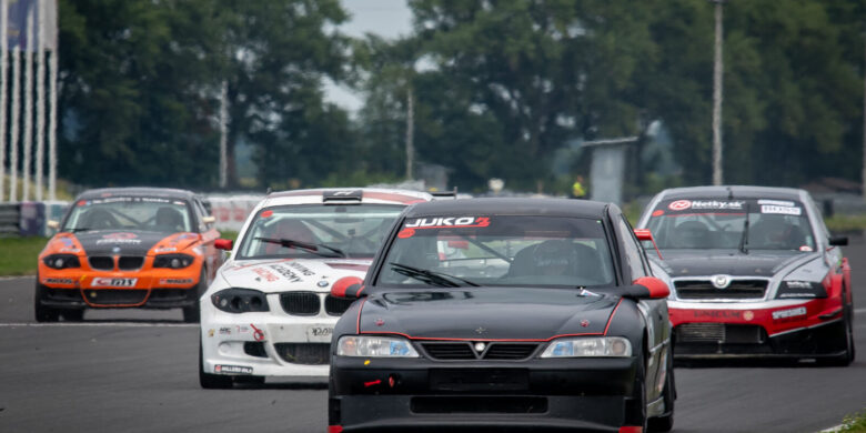 Julo Konček (SK) Vauxhall Vectra - Slovakia Ring 2021 Carboniacup