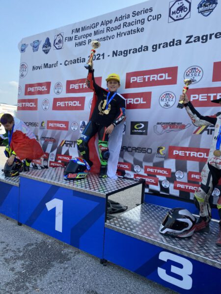 Mladý Šimon Kučeřík vybojoval titul mistra Evropy minimoto.