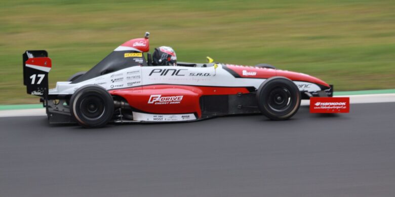 Jan Rieger - Gloria C8F - Carboniacup Most 2021 by VDR