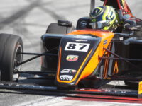 Oliver Bearman neporazitelný při finále italské F4 v Monze