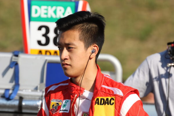 Číňan Guanyu Zhou pojede F1 za tým Alfy Romeo