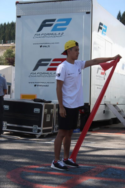 Číňan Guanyu Zhou pojede F1 za tým Alfy Romeo