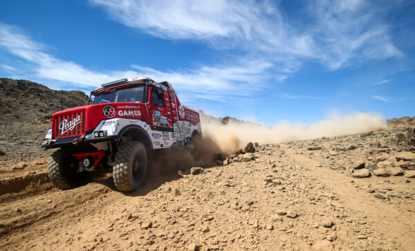 #508 Aleš Loprais, Petr Pokora a Jaroslav Valtr ml. – Praga V4S DKR, Instaforex Loprais Team, Dakar 2022