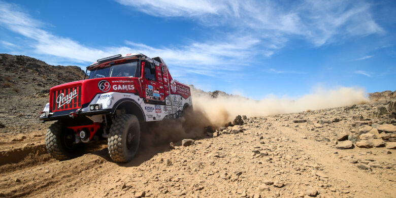 #508 Aleš Loprais, Petr Pokora a Jaroslav Valtr ml. – Praga V4S DKR, Instaforex Loprais Team, Dakar 2022