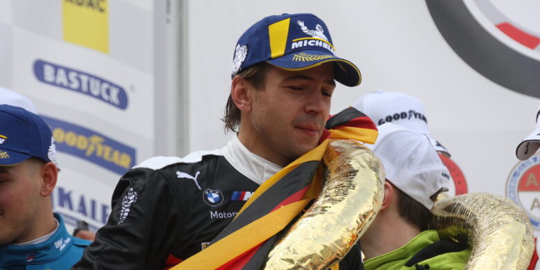 NLS: BMW a Augusto Farfus slaví vítězství na Severní smyčce