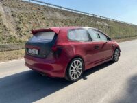 Gustav Niedelský a nová Honda Civic Type R, foto týmu