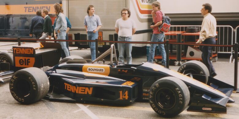 Philippeův povedený AGS Ford JH23 v roce 1988 v Monaku