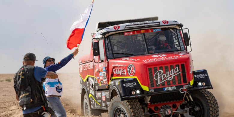 #508 Aleš Loprais, Petr Pokora a Jaroslav Valtr ml. – Praga V4S DKR, Instaforex Loprais Team, Dakar 2023