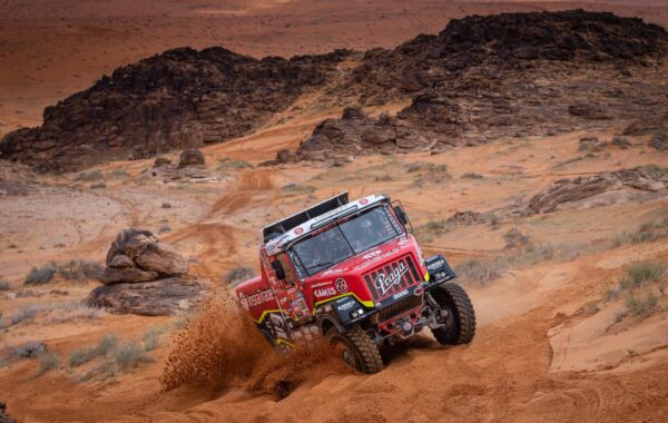 #508 Aleš Loprais, Petr Pokora a Jaroslav Valtr ml. – Praga V4S DKR, Instaforex Loprais Team, Dakar 2023