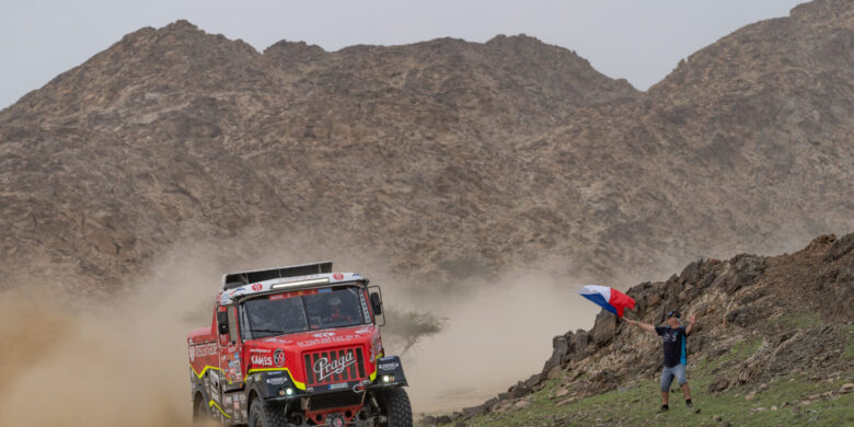 #508 Aleš Loprais, Petr Pokora a Jaroslav Valtr ml. – Praga V4S DKR, Instaforex Loprais Team, Dakar 2023