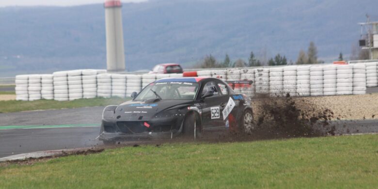 Pavel Zeman - Mazda RX8 - Hankook Carboniacup Most 2023 by IracingNews.cz