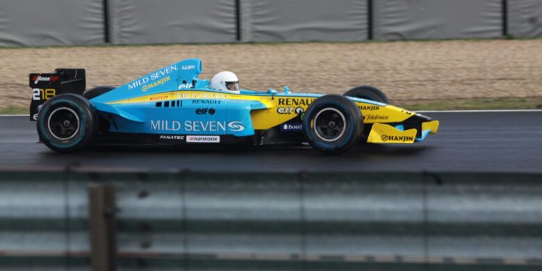 Henry Clausnitzer (D) Tattus WS Renault 3,5ltr - Boss GP 2023 by IracingNews.cz
