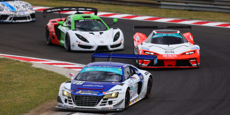 Dan Skalický vs Pavel Sovička a Bulhar Vlachov - Eset Cup Hungaroring G. Kozera